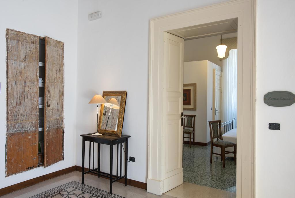 Palazzo Scarciglia - Dimora D'Epoca Bed & Breakfast Минервино ди Лече Екстериор снимка