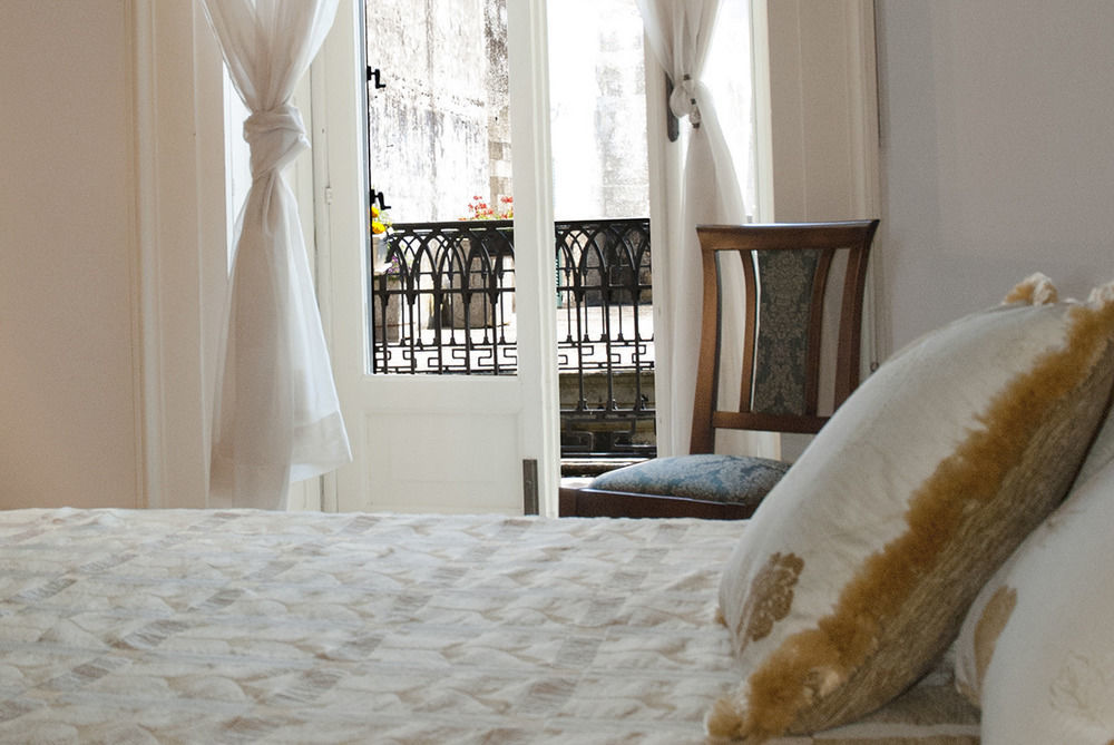 Palazzo Scarciglia - Dimora D'Epoca Bed & Breakfast Минервино ди Лече Екстериор снимка